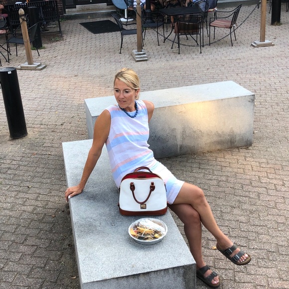 Meet your Posher, Julie - Picture 11 of 17